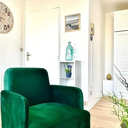 Caporizon-cap 239-vue Mer-t1 A 50m Plage *